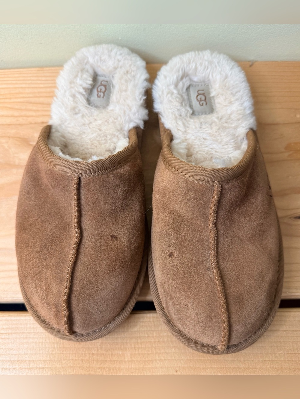 Ugg Slippers Kids Sz 3 Keegan Chestnut Brown Suede Split Toe Comfy Cozy Slip On